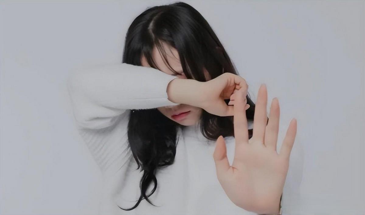 母亲冒生命危险把子宫移植给女儿,43岁妈妈将子宫移植给22岁女儿