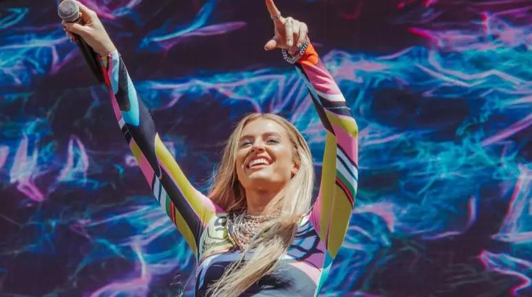 她半裸，姬情，写歌怼前任