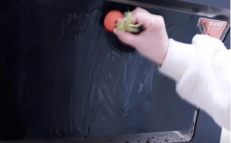 清除油烟机油污最好方法,胡萝卜清理油烟机