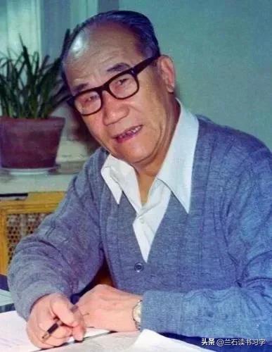 相声大师侯宝林奋斗历程,侯宝林什么年代成为相声权威