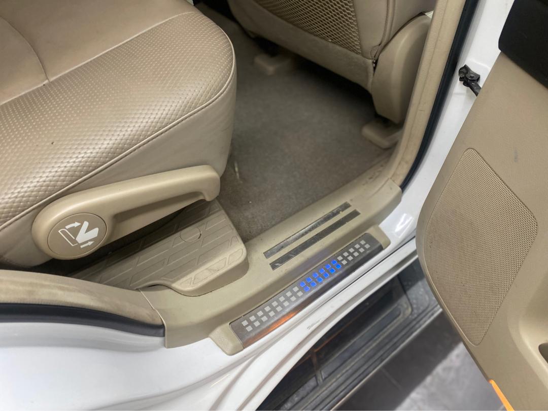 老旧丰田霸道修复,04年丰田霸道翻新改造全过程