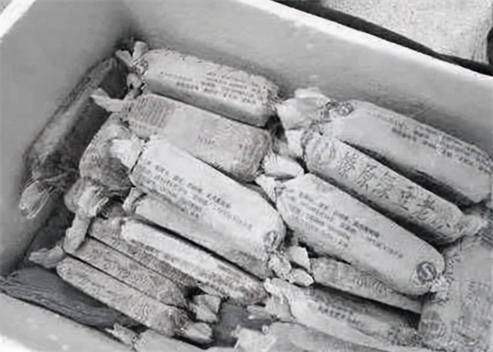 1999年山东一小贩卖“毒冰棍”，致12人死亡，凶手逃亡15年被抓