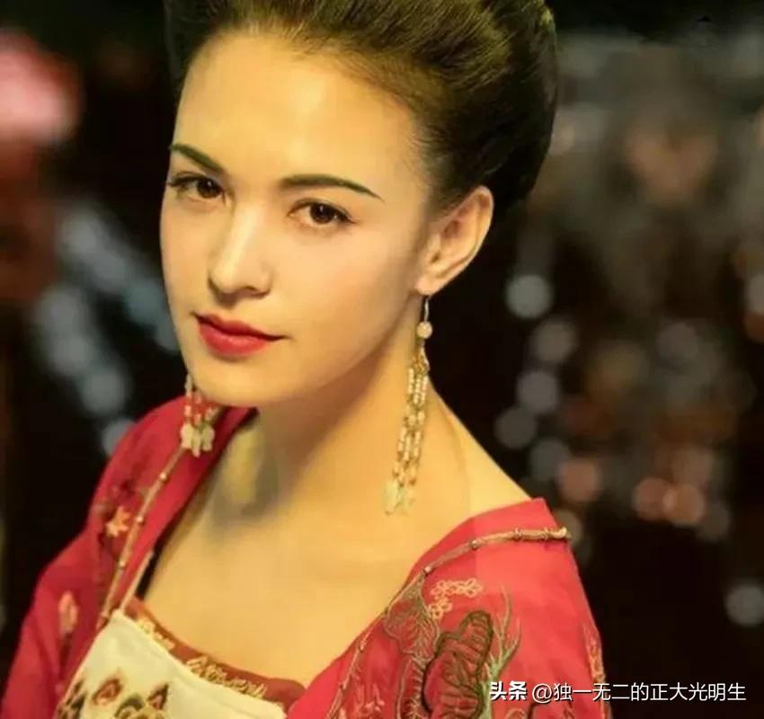 沉鱼落雁羞花容，*梦春**一笑江山碎——杨玉环