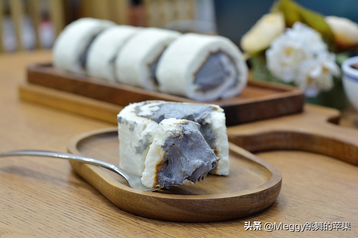 天使奶油蛋糕卷,甜口天使蛋糕卷图解