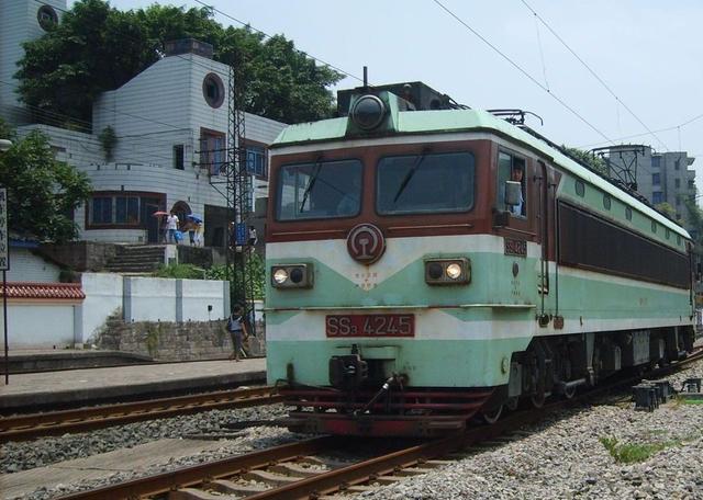 重庆市域铁路綦江线,川黔铁路重庆段