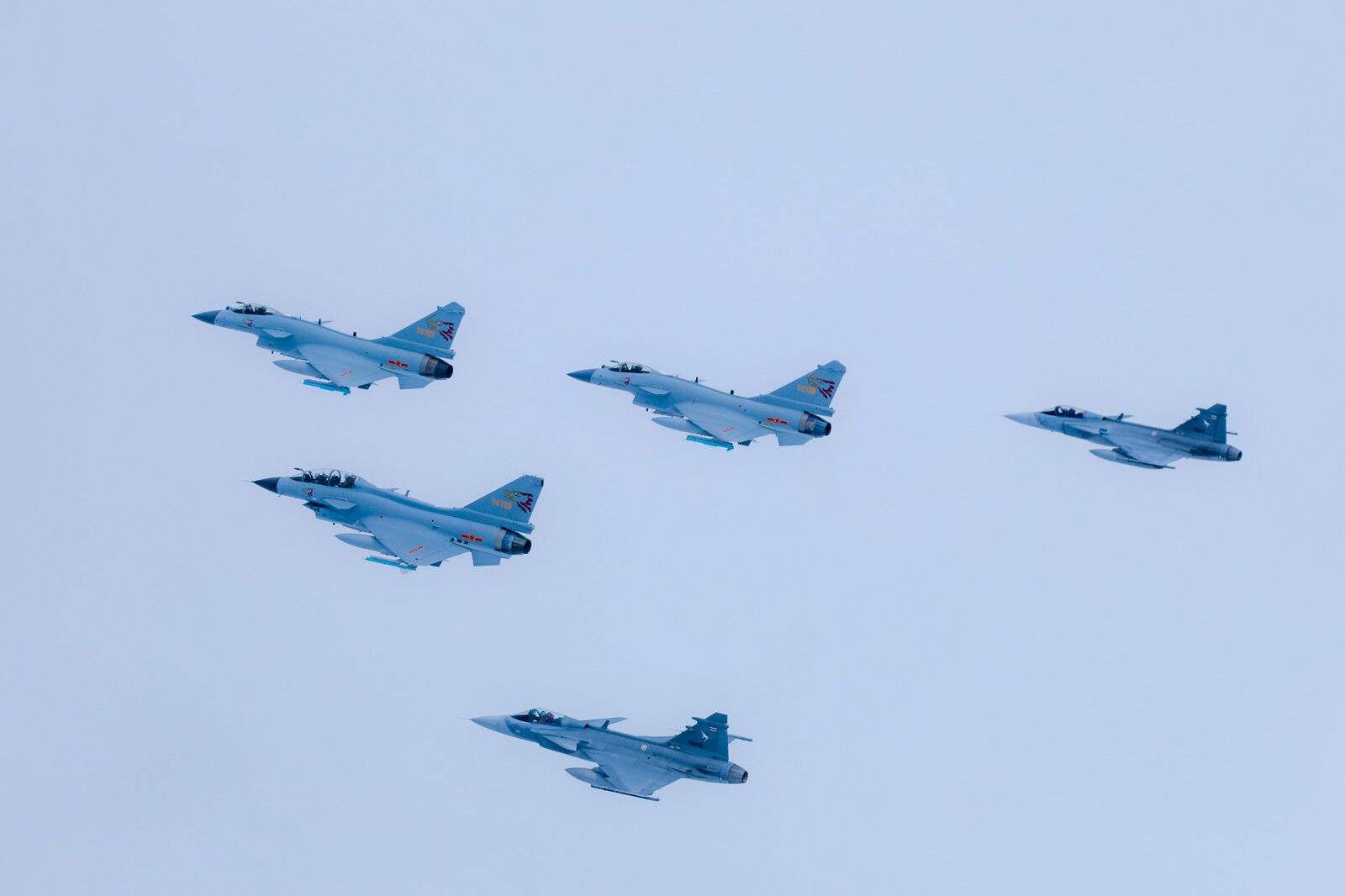 巴基斯坦歼10c战机引关注,巴铁展示歼10