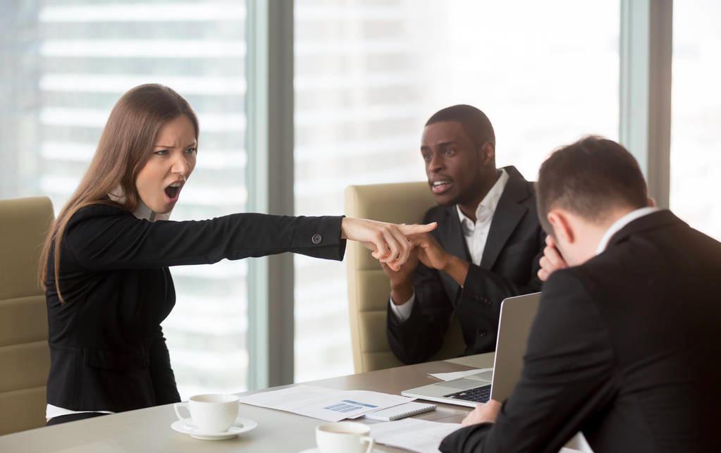 怎么面对客户刁难,如何应对顾客的为难