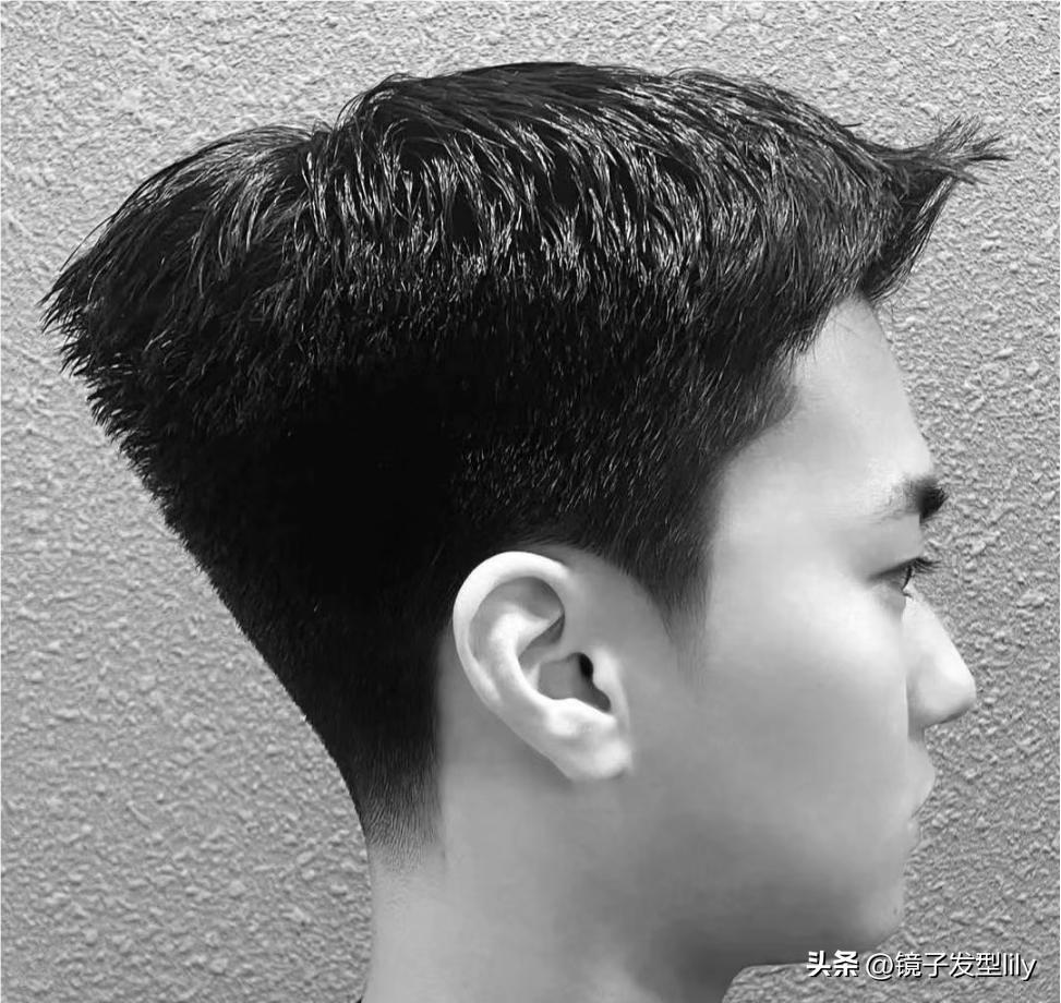 男款发型2020流行发型烫发,最新款烫头发型推荐男士