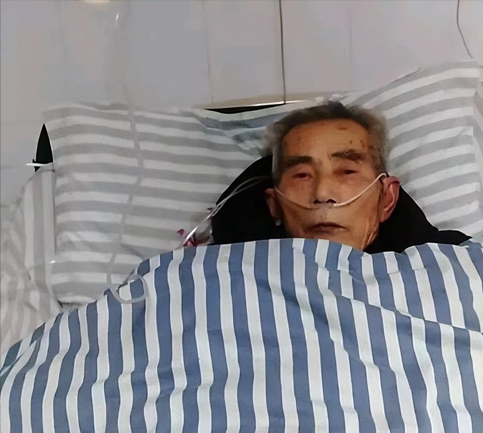 男老师因“强奸”女学生入狱10年，出狱后，女学生集体为老师喊冤