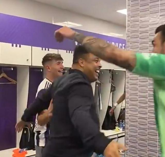 大罗身价40亿,罗纳尔多人生赢家