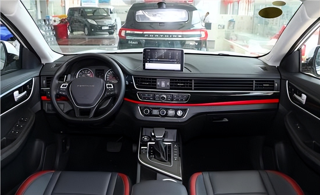 风行t5盛世版1.8t七座手动,风行t5盛世版后排放倒空间多少