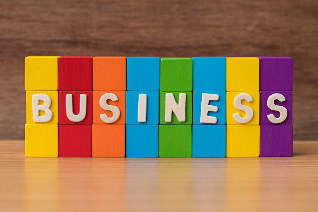 上班浪费时间创业才有价值,体面的工作vs自主创业