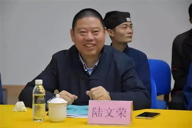 19年,中国富二代留学生被绑,炫富坑爹坑自己,父亲身份惊呆大众