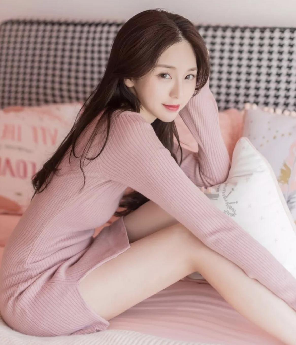 厦大校花程熙媛章泽天,厦大校花程熙媛白色连衣裙