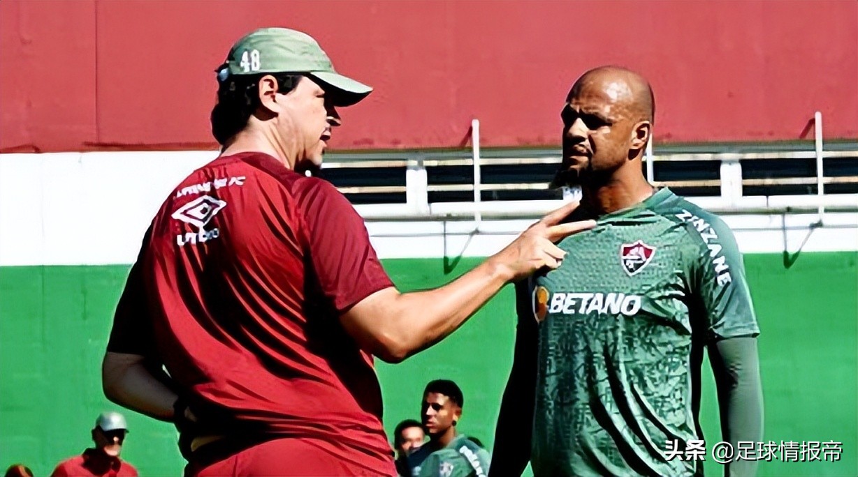 巴西杯：弗鲁米嫩塞VS克鲁塞罗，“外星人大罗”现场督战