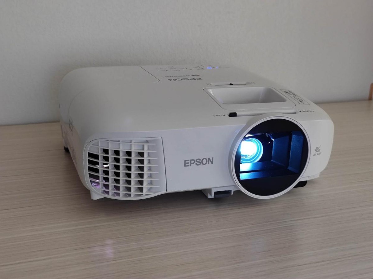 爱普生tw5700t和tw5700tx的差别,爱普生tw5800t家用投影仪之王