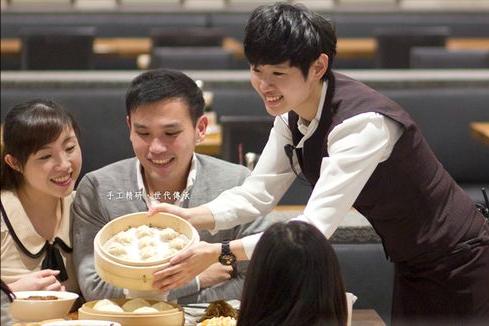 最牛路边摊小吃逆袭,最牛路边摊究竟有多牛