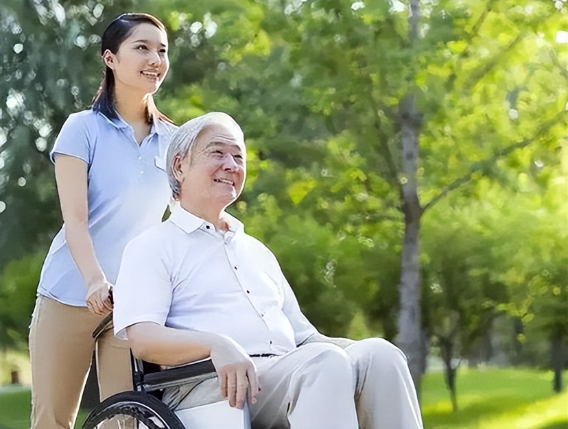 90岁老人在酒店养老,西安最好的养老院多少钱一个月