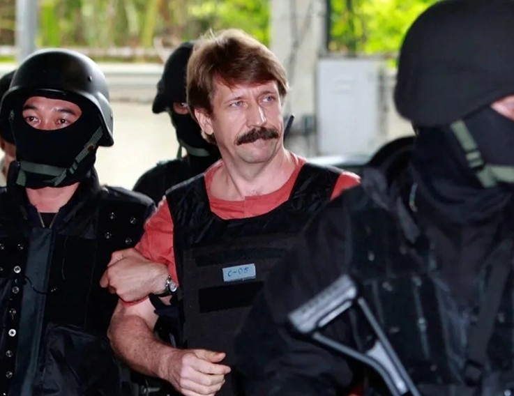 俄方回应俄美换囚尚未达成协议,俄美完成换囚还会坐牢吗