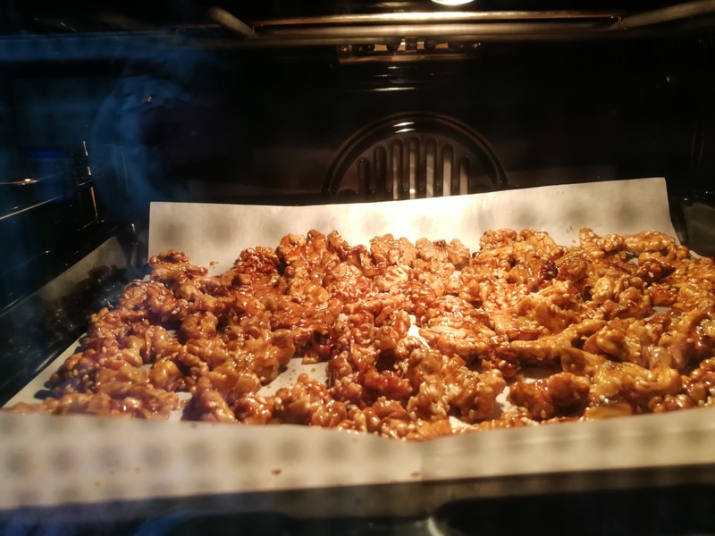 文玩核桃有猫腻吗,小小核桃竟然有这么大的隐患