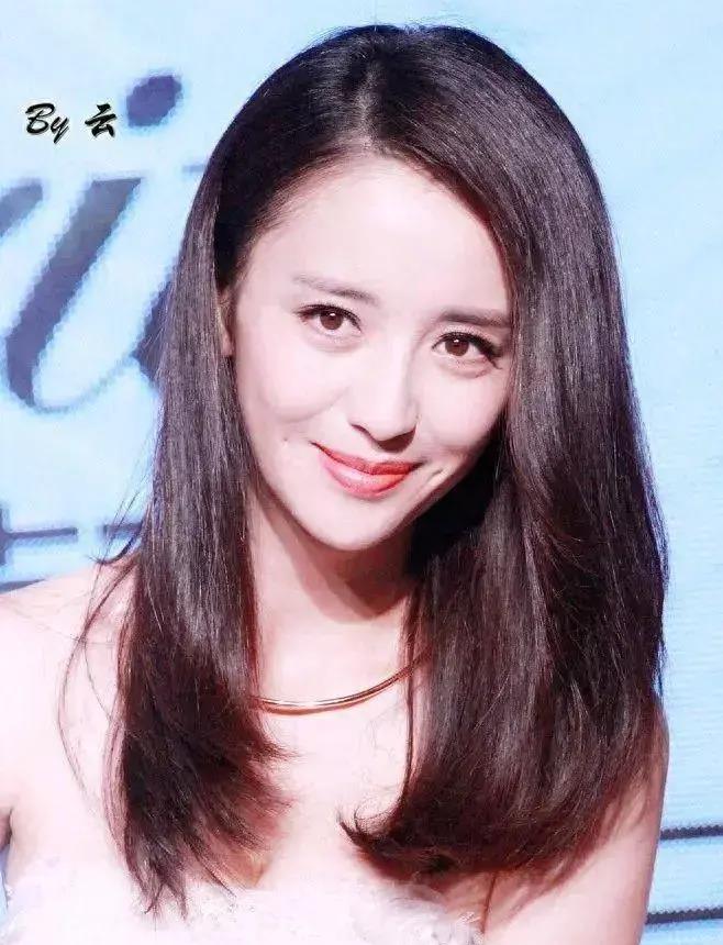 美国走红毯惊艳的女星视频,走红毯惊艳的女星最近视频