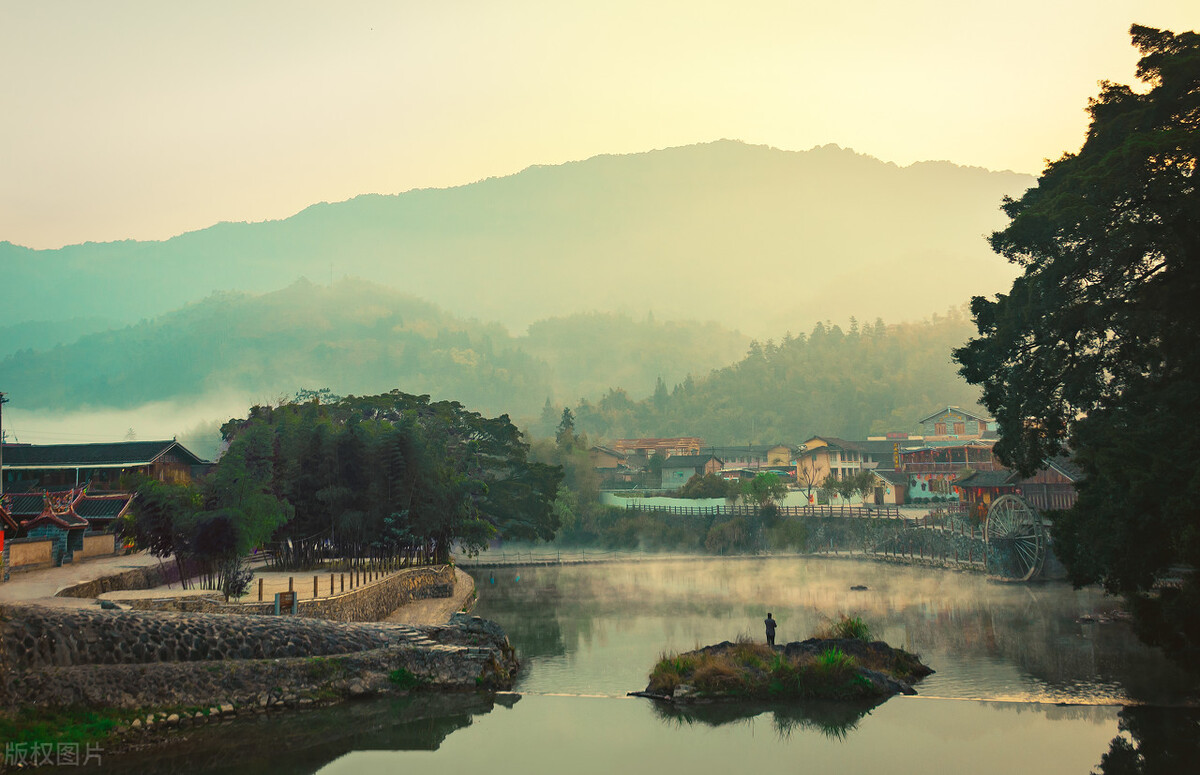 广州出发-梅州+福建3天游，打卡云水谣古镇+永定土楼+松口古镇