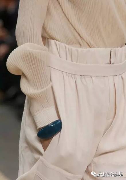 褶皱在女士礼服中的应用,褶皱肌理礼服