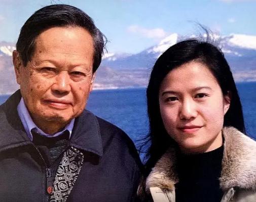 国宝级钢琴家刘诗昆现任老婆,钢琴家刘诗昆最近婚姻状况