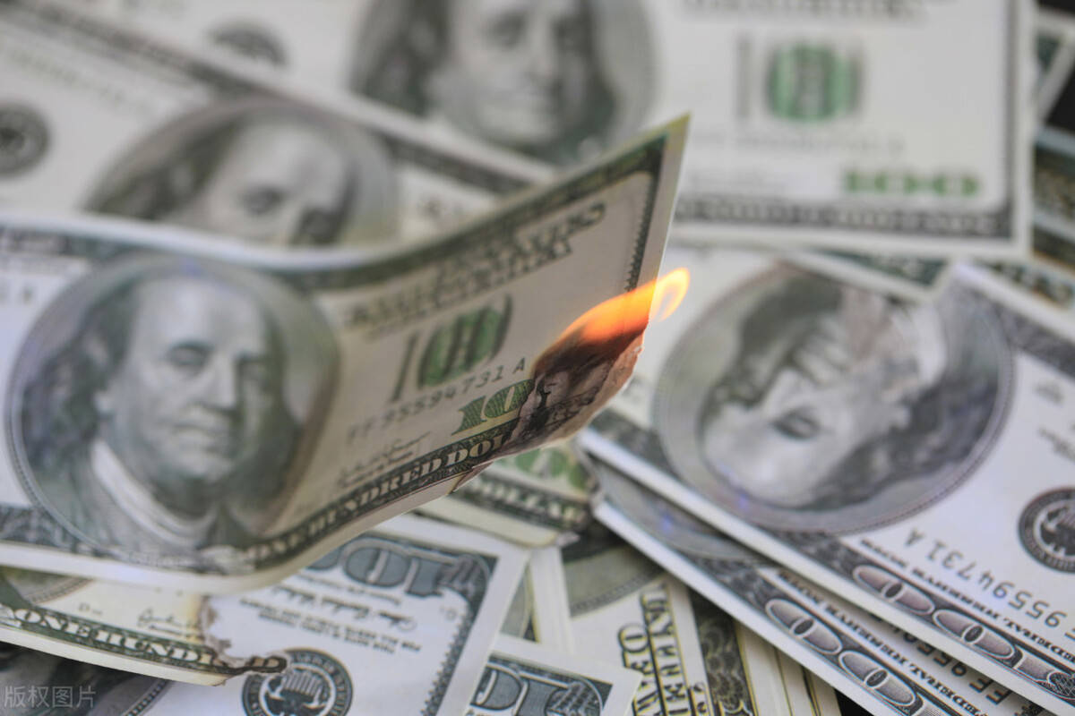 美损失越来越惨重,为何?瑞士向我国运黄金,沙特开始向我国借钱