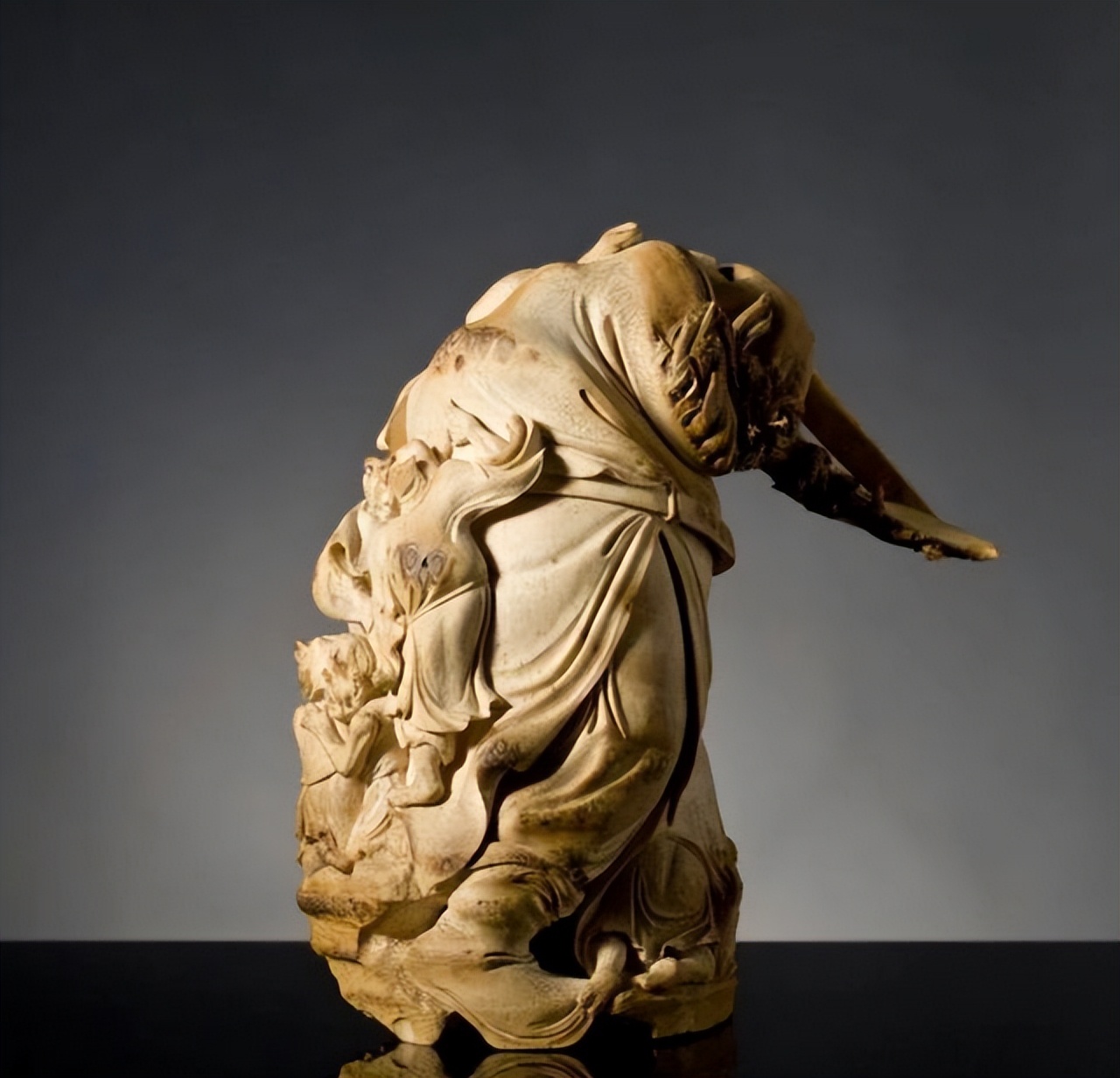 逆天竹根雕变废为宝,竹根雕金蟾这才是真正的变废为宝