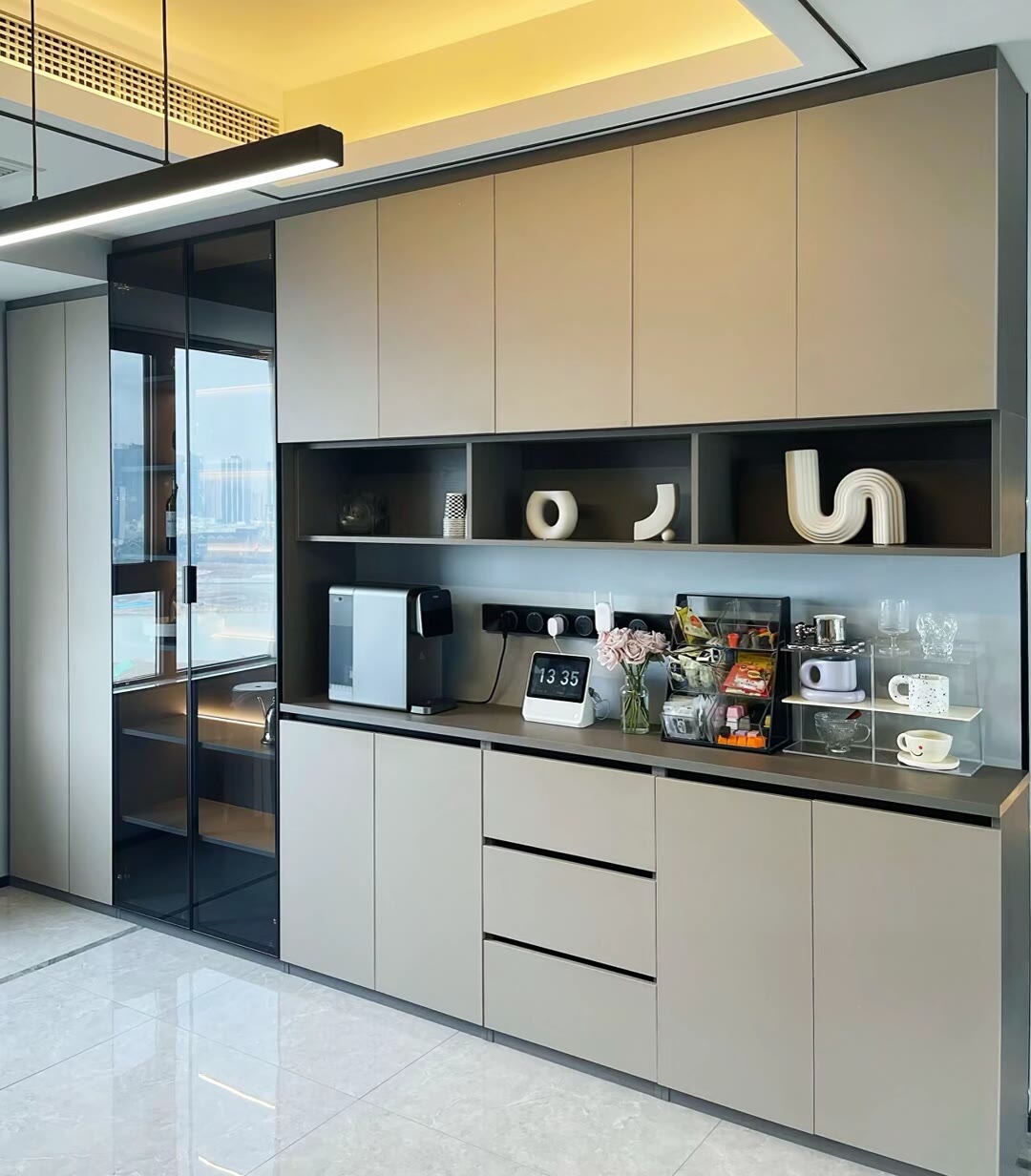 餐厅酒柜冰箱效果图,厨房与餐厅隔断酒柜