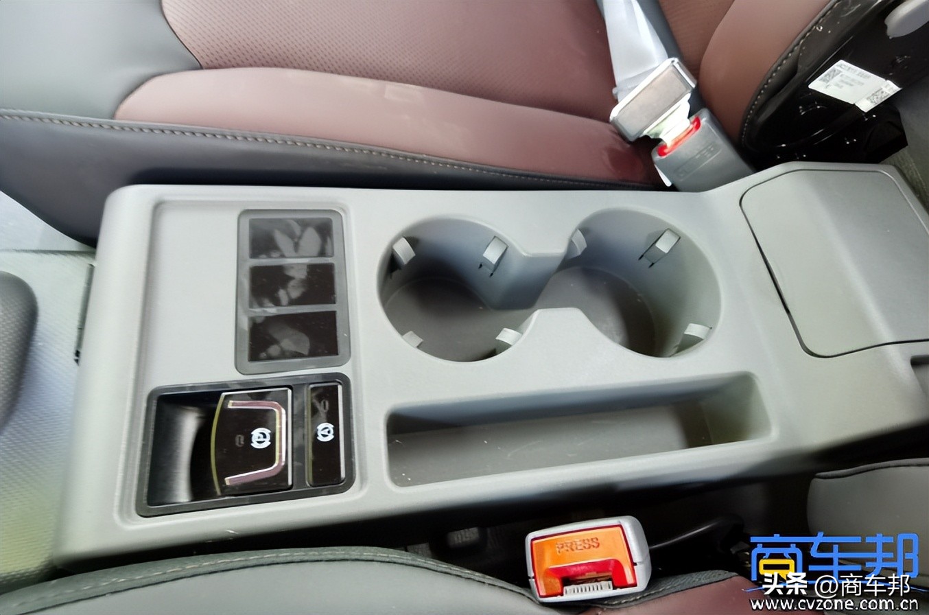 帅铃s7插混轻卡售价,湿式双离合双质量飞轮