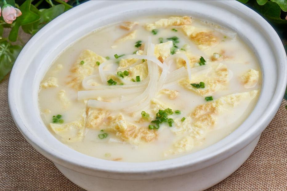 四道中老年人冬日养生汤,入秋喝什么汤对老年人好