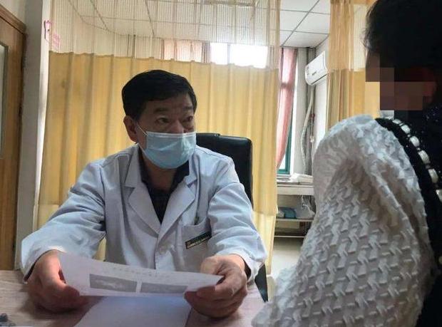 妇产科男医生面对女性隐私部位，会不会出现尴尬呢？医生说出实情