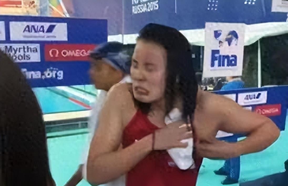 女运动员的痛苦程度,女运动员赛场上痛苦哭