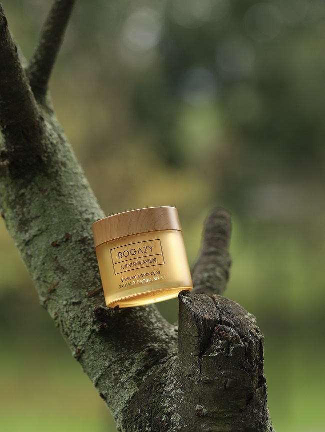 柏卡姿人参虫草焕采面膜,柏卡姿蚕丝面膜怎么样