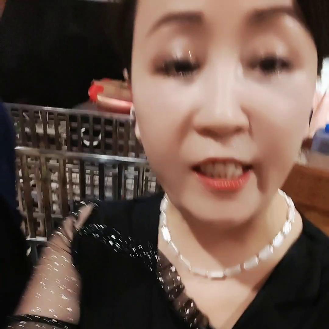 我老公是赌鬼。我是周扒皮母老虎。不影响咱俩一生一世，不...