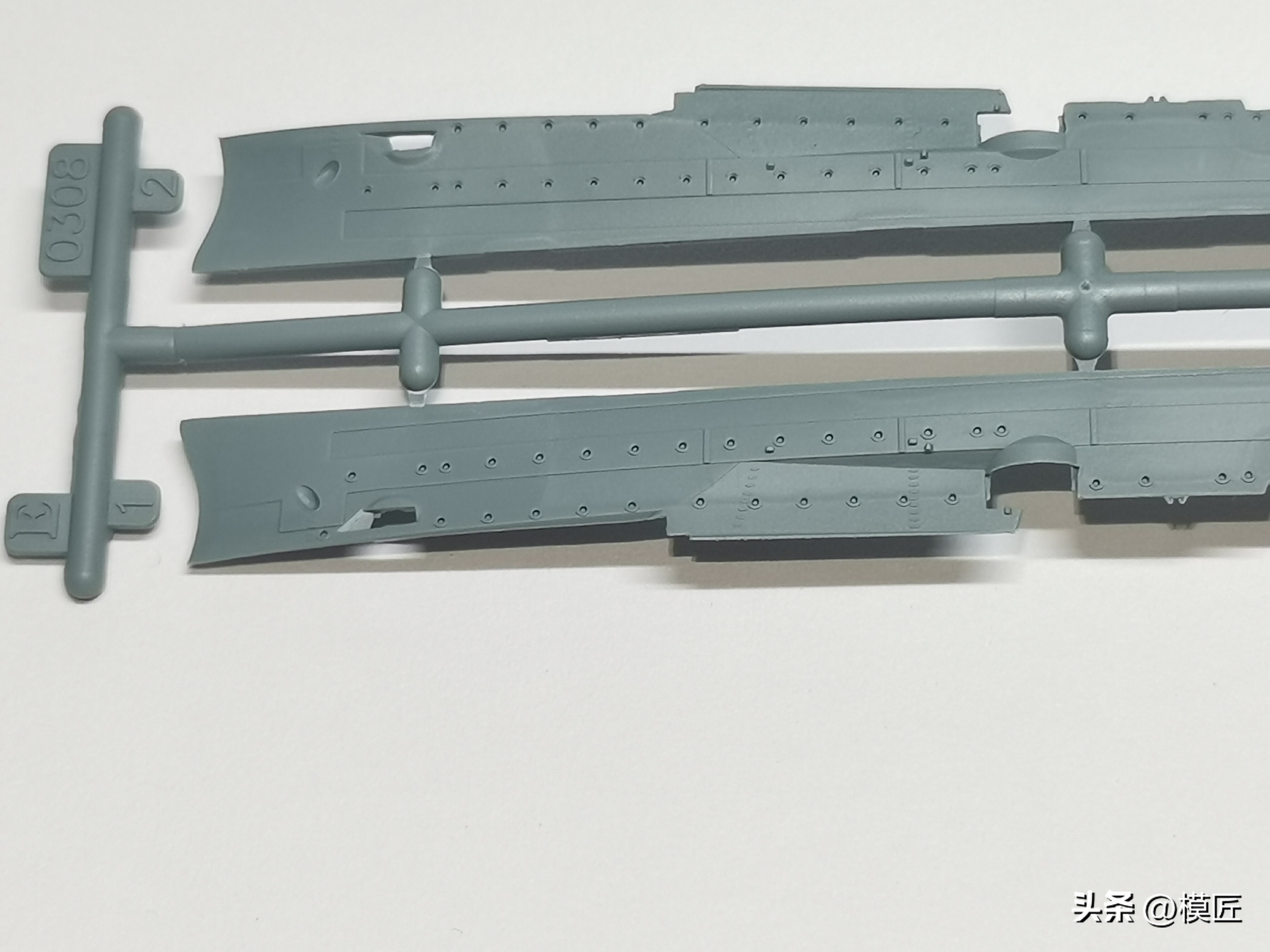 鹰翔1:700战列舰,一战德国埃姆登号轻巡洋舰