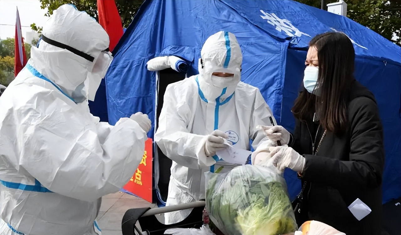 沈阳老太一人坑一座城,一人坑一城是真的吗