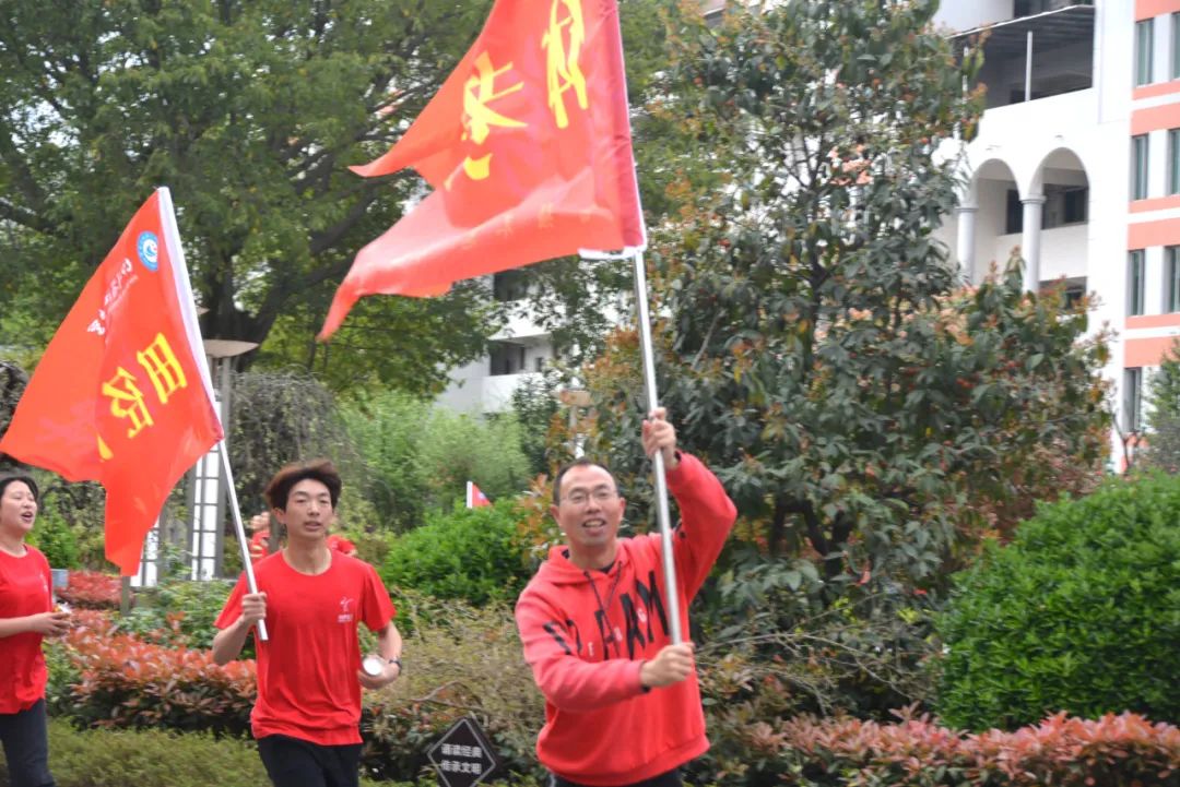 四川省江油中学：振衣濯足展襟怀，出征登顶我为峰