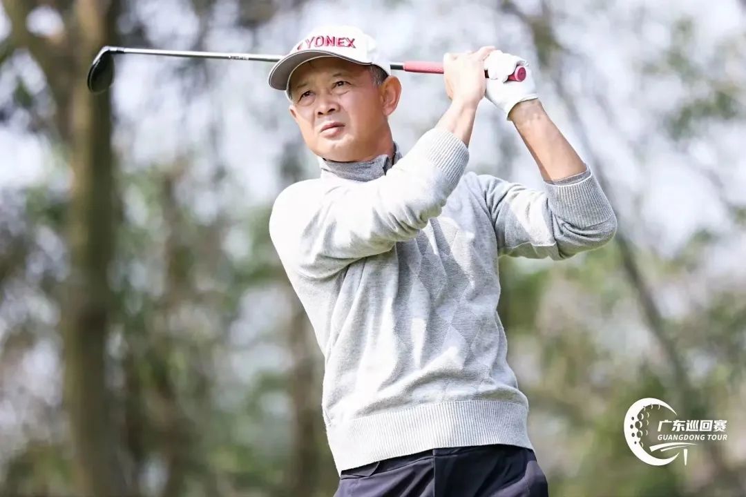 沈嵘足球集锦,沈嵘高尔夫球