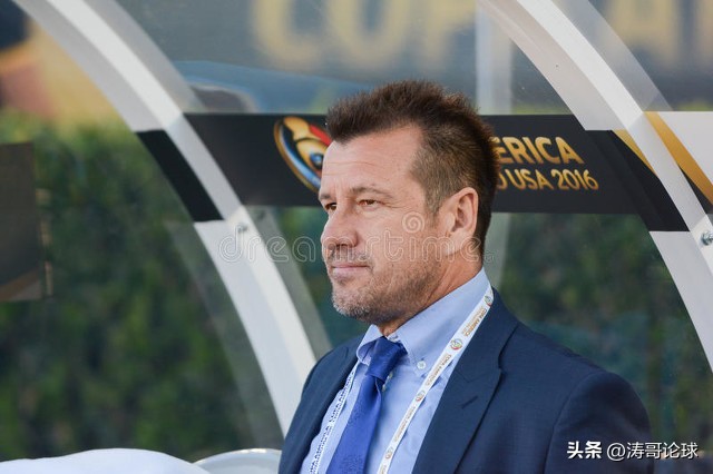 足球世界历史十大排名球员一览表,世界足坛后腰排名