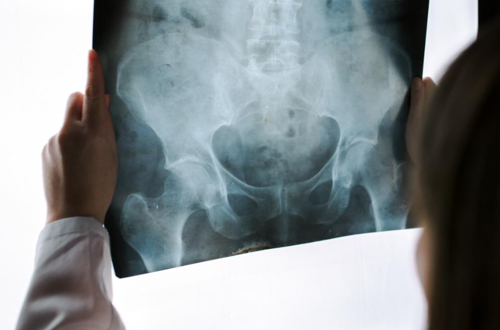 外阴特别肥大怎么回事,女生阴道有什么症状要注意身体