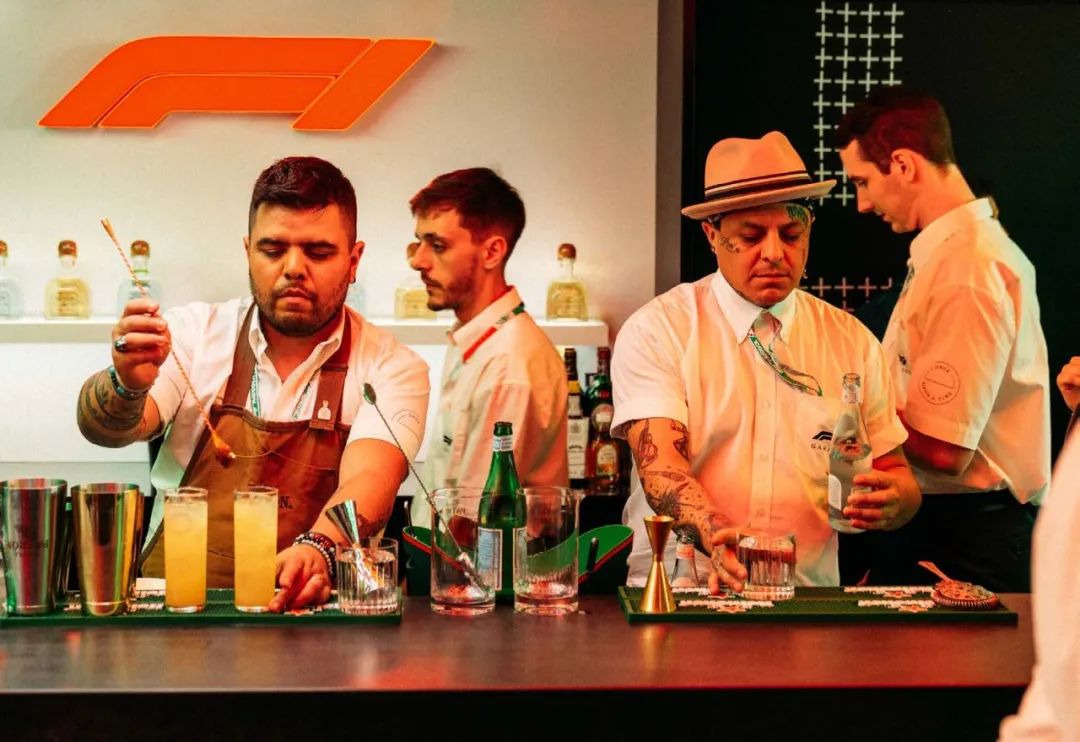 formula1赛车服,formula1赛车解说