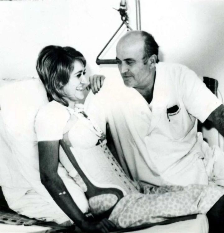 直升机坠毁最新官方消息,最近直升飞机坠毁全过程记录