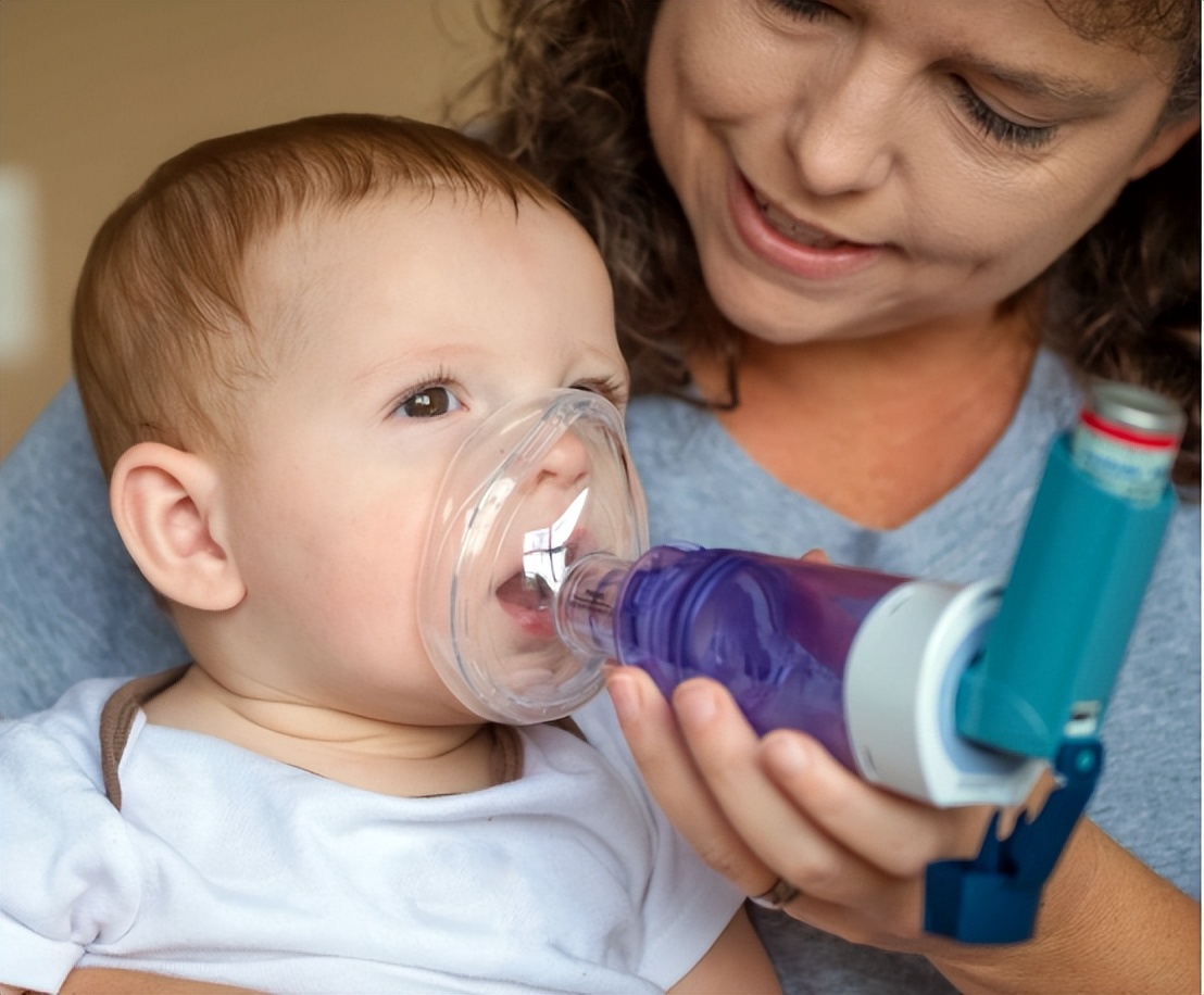 儿童夏季嗓子疱疹,儿童口腔起疱疹喷什么药可以缓解