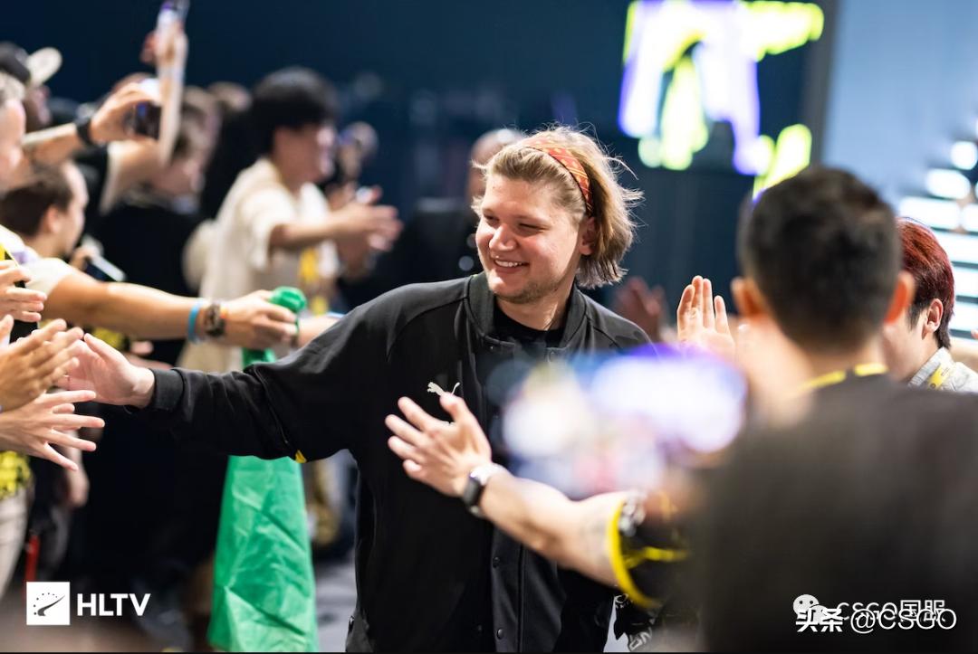 vitality巴黎夺冠球星卡,阿杜major五冠