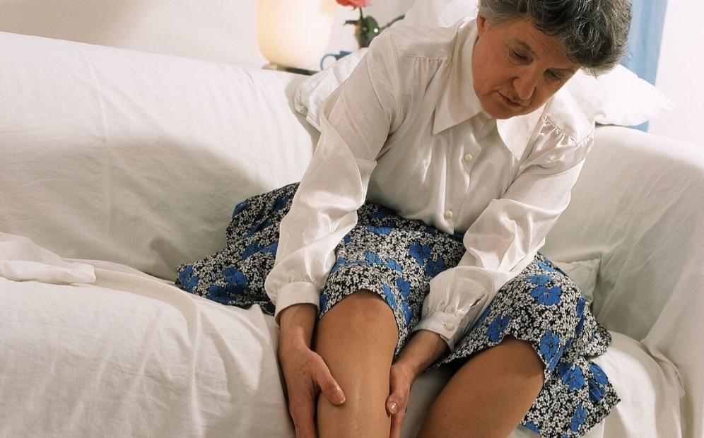 腿无力、使不上劲，是怎么回事？可能缺了3种营养素，要学会补