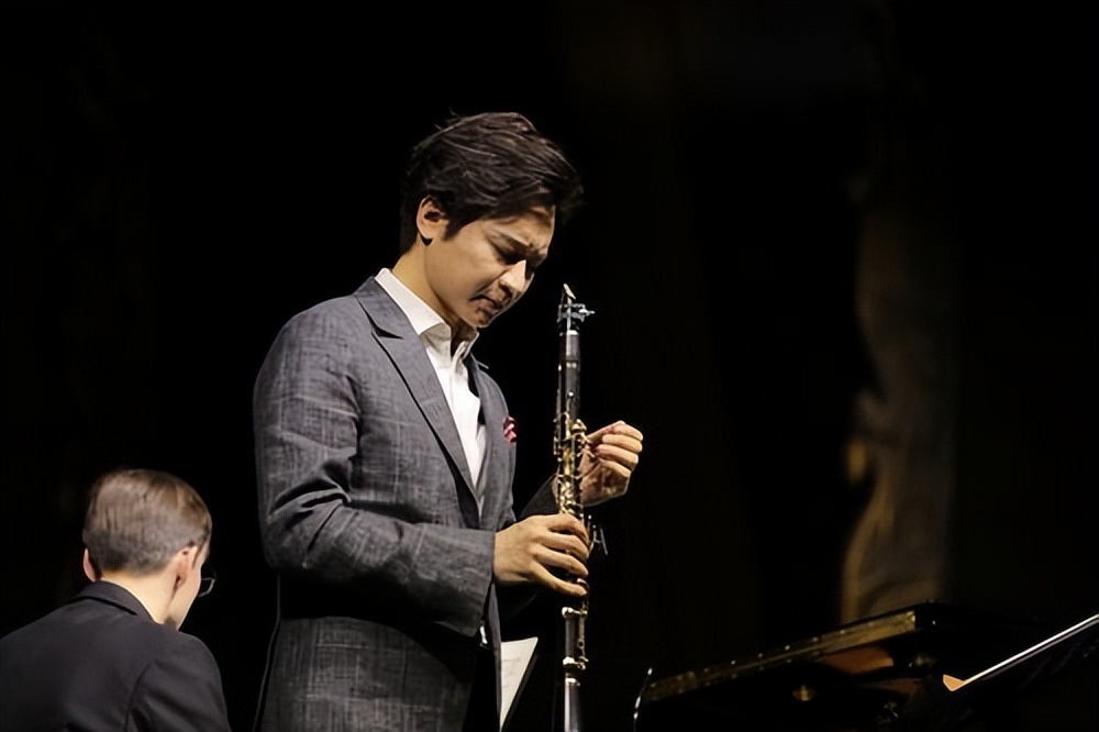 萨克斯与单簧管的区别,萨克斯和单簧管指法