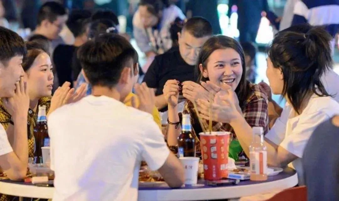 「品牌联动」小吃产业“餐饮大赛道”|罗禧记中国连锁节总论坛